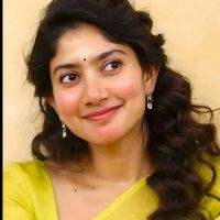 Kasthuri smiley